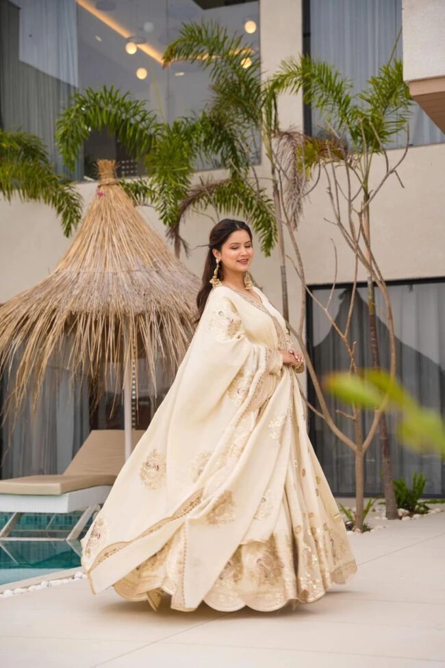 Designer Chinon Silk Gown with Dupatta - Image 3