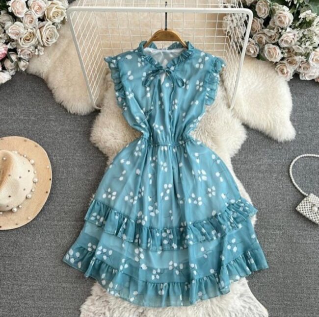 Beautiful French Temperament Flying Sleeves StandUp Collar A-line Ruffled Floral Dress*😍😍 - Image 2