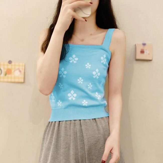 🌸 Beautiful Summer Wear Floral Print Sleeveless Camisole Top 😍 - Image 2