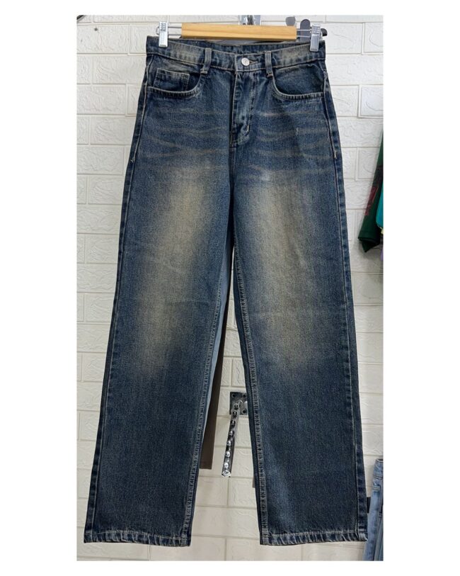 Vintage Vibe Wide-Leg Jeans 💙✨ | High Waist Street Style - Image 4