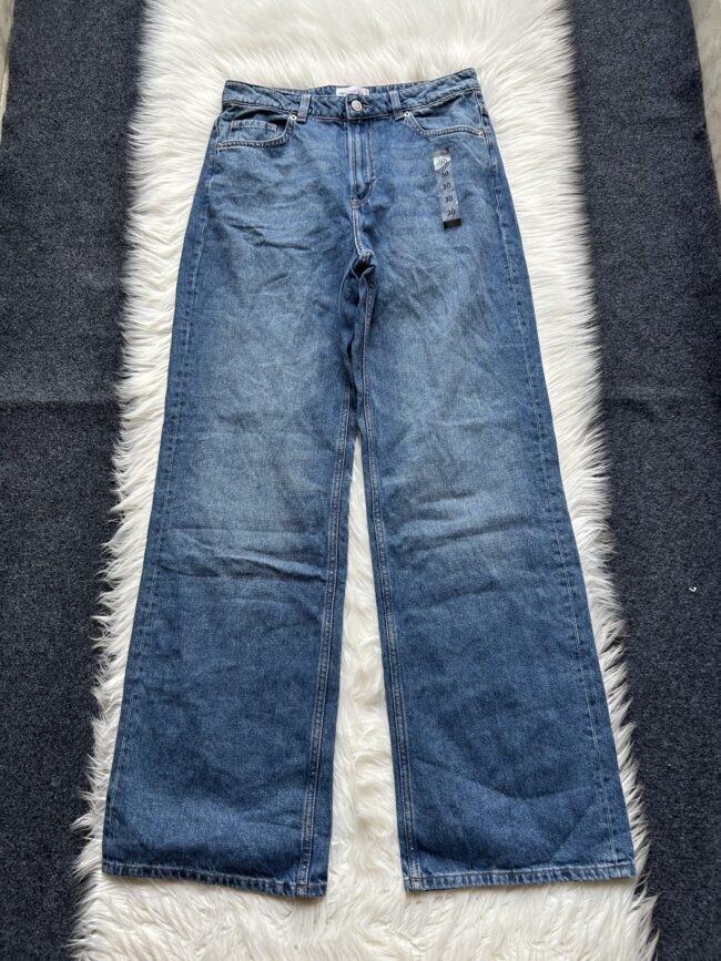 Branded Vintage Wide Leg Denim Jeans 🔥 - Image 4