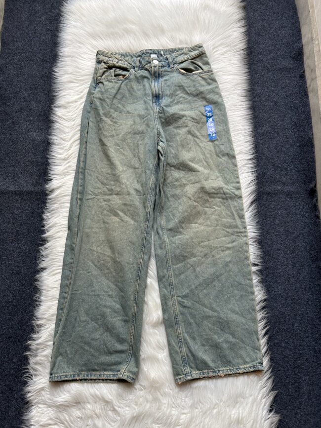 Branded Vintage Wide Leg Denim Jeans 🔥 - Image 2