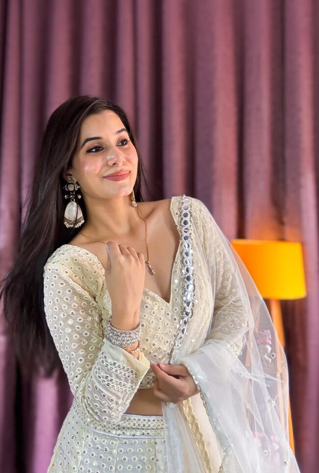 Elevate Your Ethnic Look with This Exquisite Off-White Georgette Lehenga Set ✨👑