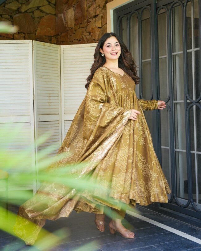 ✨ Presenting the All-New Anarkali Suit Set – Code: IW-240 ✨ - Image 5
