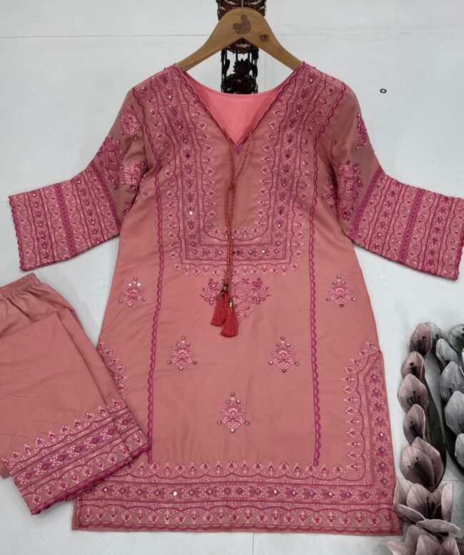 🌟 NEW DESIGNER HEAVY COTTON SALWAR SUIT – ST:-212 🌟 - Image 5