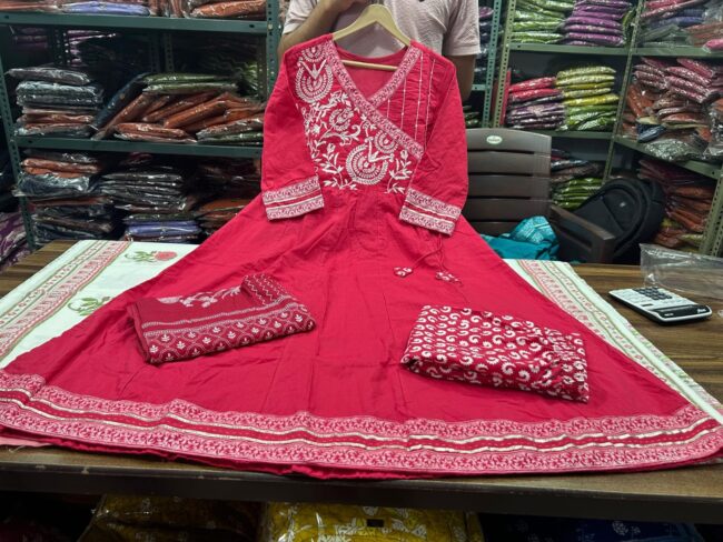 Trending Styling in Famous Floral Embroidery - Image 8
