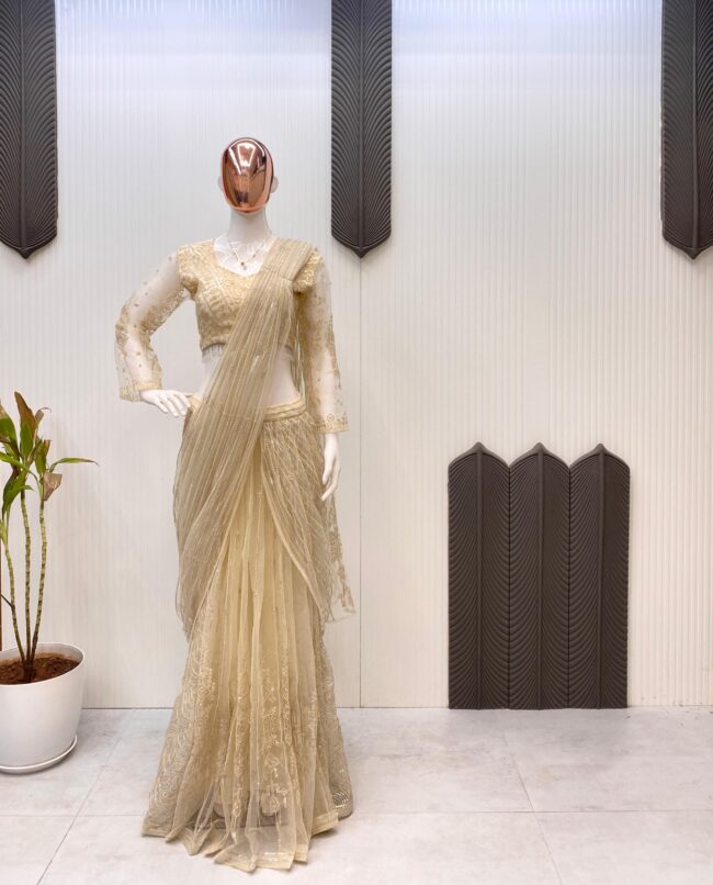 SAREE SET WITH STITCHED BLOUSE ✨ - Image 6