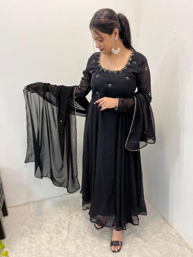 Party Wear Georgette Gown Set 🖤 - Image 3